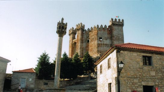 Discover Hidden Portugal: Castles, Wine Regions and Secret Towns Beyond Lisbon and Porto taken Penedono