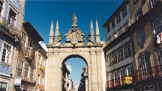 Moving to Portugal: The Easy Step-by-Step Guide for Americans and Canadians taken Braga (Homes For Sale)