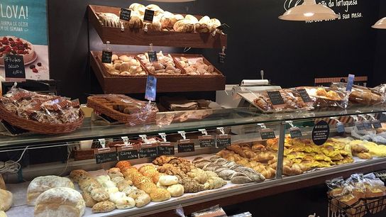 A Guide to the Breads of Portugal taken Soure (cuisine)