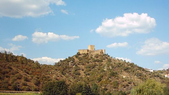 Portugal’s 12th Century Frontier - The Lines of the Tejo River (History )