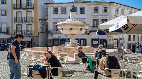 Exploring Portugal Off the Beaten Path: A Week-Long Itinerary taken Evora (Alentejo)