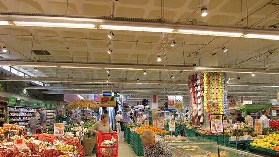 Hidden Treasures: The Best Gifts You Can Find in a Portuguese Grocery Store (shopping)